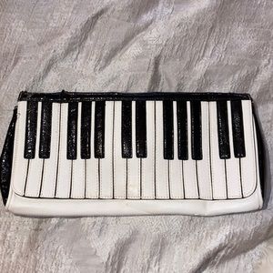 BETSEY JOHNSON PIANO CLUTCH 🎹
